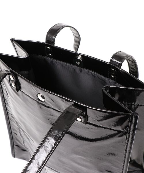 EDT(イーディーティー)の「EDT BOXBAG LEIGH(ショルダーバッグ・レディース・グレー/ホワイト/ブラック・FREE)」の6枚目の写真