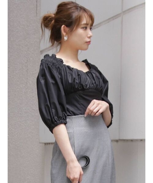 dazzlin（ダズリン）の「ギャザー切替フリルトップス（シャツ/ブラウス・レディース・ブラック/グレー/オフホワイト・FREE）」の3枚目の写真