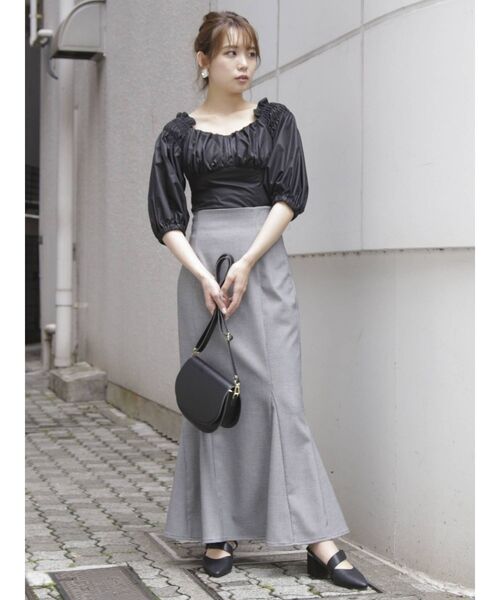 dazzlin（ダズリン）の「ギャザー切替フリルトップス（シャツ/ブラウス・レディース・ブラック/グレー/オフホワイト・FREE）」の4枚目の写真