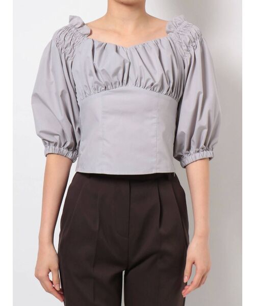 dazzlin（ダズリン）の「ギャザー切替フリルトップス（シャツ/ブラウス・レディース・ブラック/グレー/オフホワイト・FREE）」の7枚目の写真