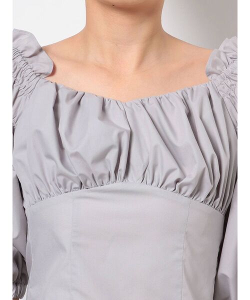 dazzlin（ダズリン）の「ギャザー切替フリルトップス（シャツ/ブラウス・レディース・ブラック/グレー/オフホワイト・FREE）」の13枚目の写真