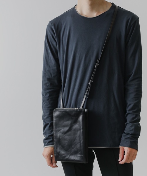 ATTACHMENT(アタッチメント)の「COW LEATHER SHOULDER CLUTCH BAG(クラッチバッグ・メンズ・ブラック/ブラウン・ONESIZE)」の11枚目の写真