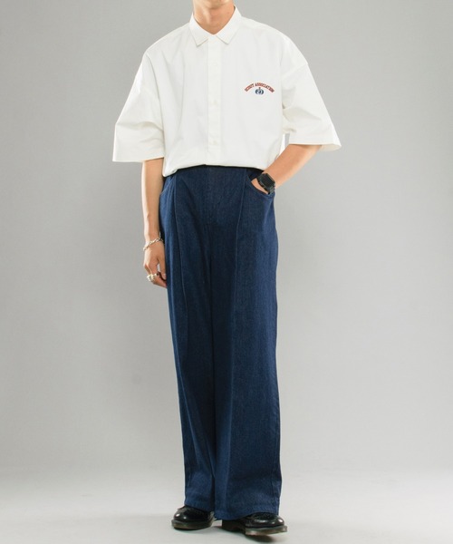kutir(クティール)の「センタープレスワイドデニムパンツ(デニムパンツ・メンズ・ライトブルー/インディゴブルー・SMALL/MEDIUM/LARGE)」の10枚目の写真