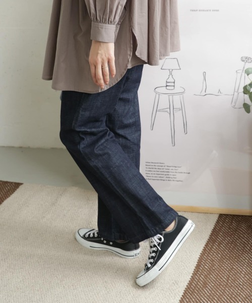 URBAN RESEARCH DOORS（アーバンリサーチドアーズ）の「デニムワイドパンツ（デニムパンツ・レディース・ワンウォッシュ/インディゴブルー・38/40/36）」の6枚目の写真