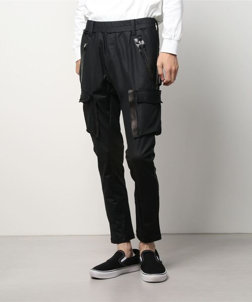 FranCisT_MOR.K.S.(フランシストモークス)の「FranCisT_MOR.K.S./フランシスト モークス/N/PU COAT LEATHER 6PPANTS(その他パンツ・メンズ・グレー/ブラック・4/3/2)」の2枚目の写真