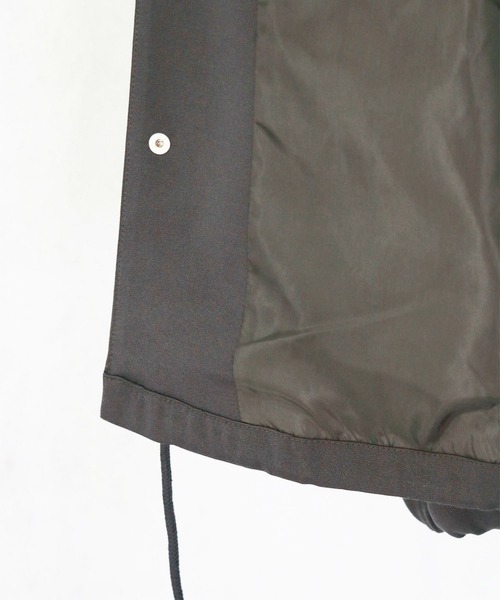 INTERPLAY(インタープレイ)の「【INTERPLAY】 パネルデザインコーチジャケット(ブルゾン・メンズ・ダークグレー/ブラウン/ライトグリーン・FREE)」の5枚目の写真