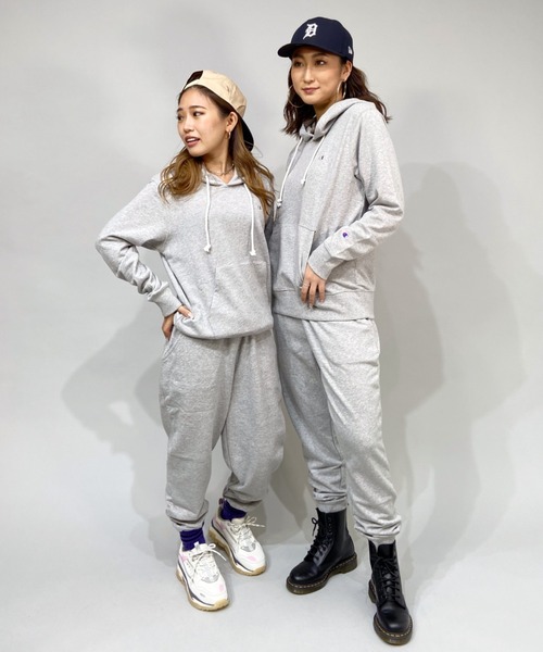 Champion（チャンピオン）の「【ZOZOタウン限定アイテム】CHAMPION/チャンピオン  ルーズシルエットパーカー＆スウェットパンツ　セットアップ/ワンマイルウェア   CW-UW01（パーカー・レディース・ネイビー/グレー/ブラック・XL/L）」の3枚目の写真