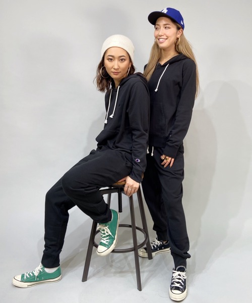 Champion（チャンピオン）の「【ZOZOタウン限定アイテム】CHAMPION/チャンピオン  ルーズシルエットパーカー＆スウェットパンツ　セットアップ/ワンマイルウェア   CW-UW01（パーカー・レディース・ネイビー/グレー/ブラック・XL/L）」の2枚目の写真