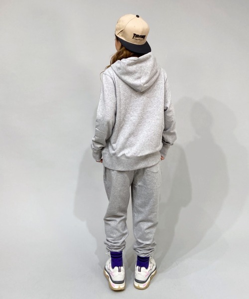 Champion（チャンピオン）の「【ZOZOタウン限定アイテム】CHAMPION/チャンピオン  ルーズシルエットパーカー＆スウェットパンツ　セットアップ/ワンマイルウェア   CW-UW01（パーカー・レディース・ネイビー/グレー/ブラック・XL/L）」の11枚目の写真