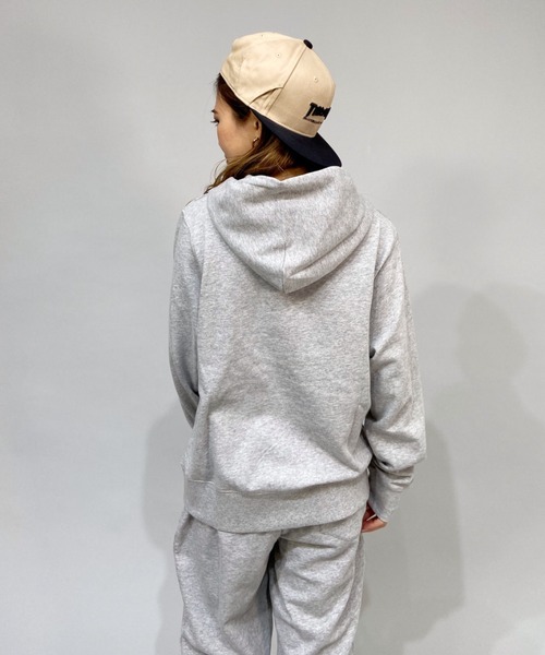 Champion（チャンピオン）の「【ZOZOタウン限定アイテム】CHAMPION/チャンピオン  ルーズシルエットパーカー＆スウェットパンツ　セットアップ/ワンマイルウェア   CW-UW01（パーカー・レディース・ネイビー/グレー/ブラック・XL/L）」の13枚目の写真