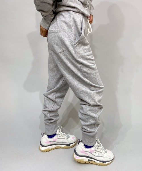 Champion（チャンピオン）の「【ZOZOタウン限定アイテム】CHAMPION/チャンピオン  ルーズシルエットパーカー＆スウェットパンツ　セットアップ/ワンマイルウェア   CW-UW01（パーカー・レディース・ネイビー/グレー/ブラック・XL/L）」の16枚目の写真