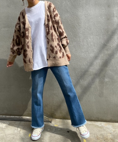 BONbazaar（ボンバザール）の「表面起毛ヒョウ柄ジャガードカーディガン（カーディガン/ボレロ・レディース・ブラウン/グレー・FREE）」の8枚目の写真