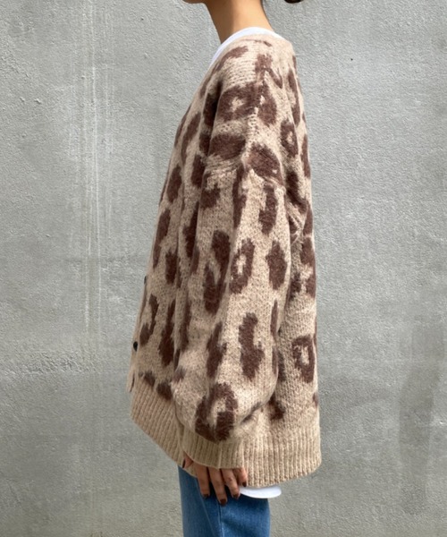 BONbazaar（ボンバザール）の「表面起毛ヒョウ柄ジャガードカーディガン（カーディガン/ボレロ・レディース・ブラウン/グレー・FREE）」の17枚目の写真