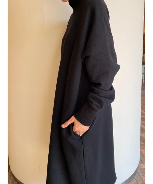 BEARDSLEY（ビアズリー）の「ハイネックで程よく上品 ハイネック裏毛