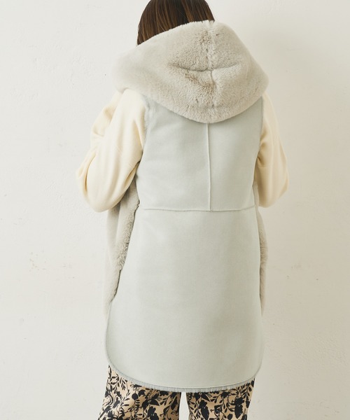 Lui's(ルイス)の「フードファーベスト(ベスト・レディース・ブラウン/グレー・FREE)」の2枚目の写真