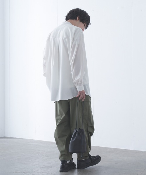 Alpinus(アルピナス)の「Alpinus - leatherpurse bag / レザー巾着バック(ショルダーバッグ・メンズ・ブラック・FREE)」の21枚目の写真