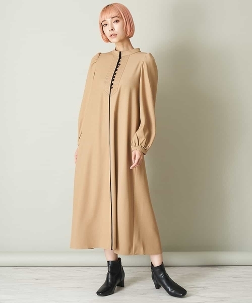 A de a.v.v（アードアー・ヴェ・ヴェ）の「配色パイピングバックレースアップワンピース（ワンピース・レディース・ブラック/ベージュ・38/36）」の2枚目の写真