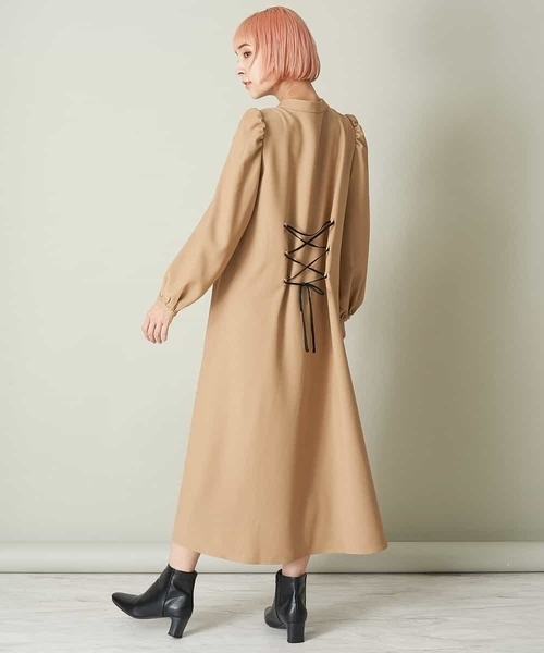 A de a.v.v（アードアー・ヴェ・ヴェ）の「配色パイピングバックレースアップワンピース（ワンピース・レディース・ブラック/ベージュ・38/36）」の7枚目の写真