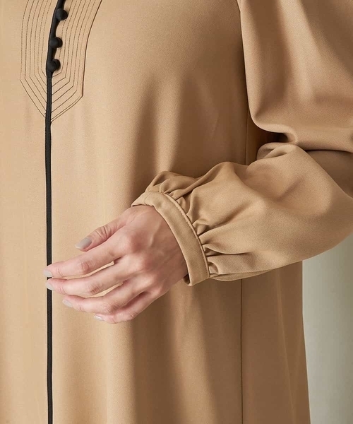 A de a.v.v（アードアー・ヴェ・ヴェ）の「配色パイピングバックレースアップワンピース（ワンピース・レディース・ブラック/ベージュ・38/36）」の3枚目の写真