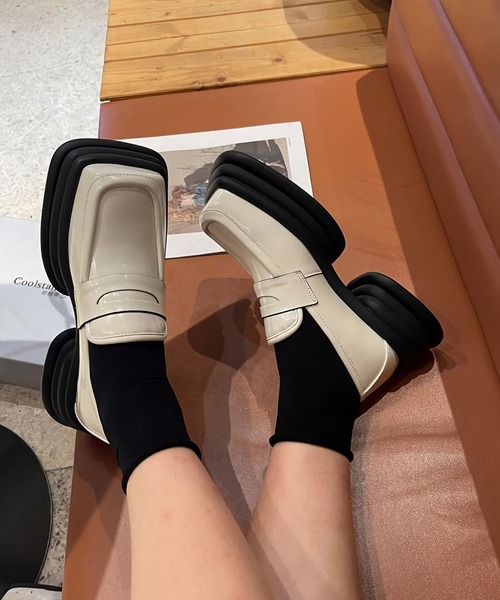 Dita（ディータ）の「変形厚底スクエアトゥローファー（ローファー・レディース・ホワイト/ブラック・36/38/37/39/35）」の7枚目の写真