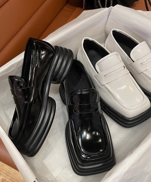 Dita（ディータ）の「変形厚底スクエアトゥローファー（ローファー・レディース・ホワイト/ブラック・36/38/37/39/35）」の10枚目の写真