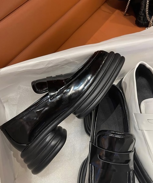 Dita（ディータ）の「変形厚底スクエアトゥローファー（ローファー・レディース・ホワイト/ブラック・36/38/37/39/35）」の9枚目の写真