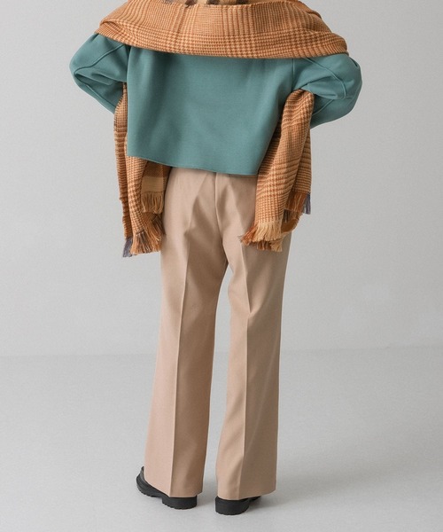 KBF(ケイビーエフ)の「ワイドソフトフレアパンツ(その他パンツ・レディース・ベージュ/パープル/グレー・ONE)」の1枚目の写真