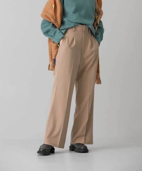 KBF(ケイビーエフ)の「ワイドソフトフレアパンツ(その他パンツ・レディース・ベージュ/パープル/グレー・ONE)」の4枚目の写真