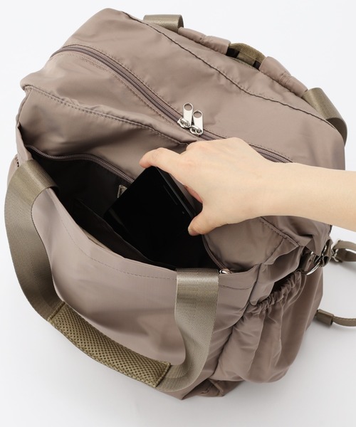 Daily russet(デイリー ラシット)の「Daily MOM / ベーシック BACKPACK(バックパック/リュック・レディース・ブラック/グレイッシュベージュ・FREE)」の6枚目の写真