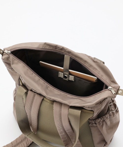 Daily russet(デイリー ラシット)の「Daily MOM / ベーシック BACKPACK(バックパック/リュック・レディース・ブラック/グレイッシュベージュ・FREE)」の9枚目の写真