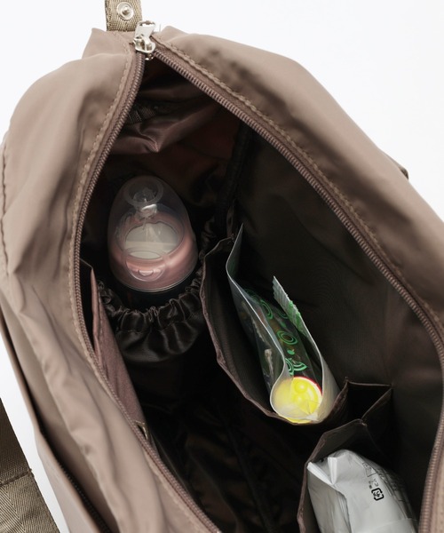 Daily russet(デイリー ラシット)の「Daily MOM / ベーシック BACKPACK(バックパック/リュック・レディース・ブラック/グレイッシュベージュ・FREE)」の11枚目の写真