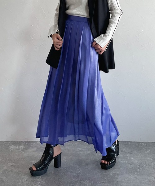 PAGEBOY（ページボーイ）の「グロッシープリーツスカート（スカート・レディース・ブラック/パープル系その他・FREE）」の4枚目の写真