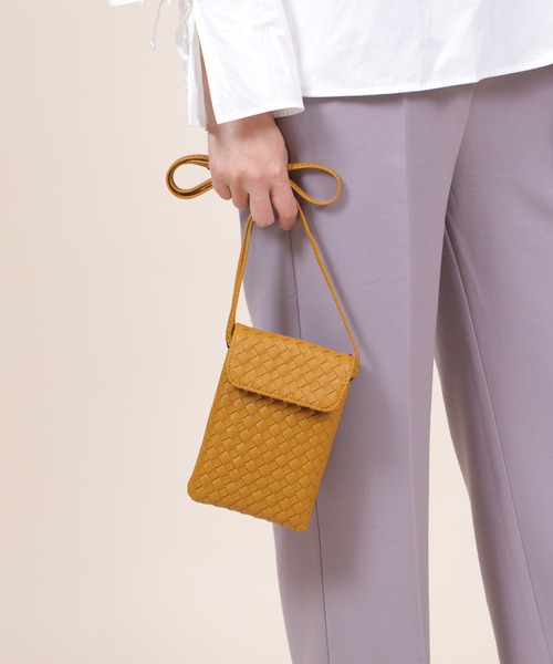 BASE（ベース）の「レディースミニショルダーバッグ スマホショルダー（ショルダーバッグ・レディース・ガンメタ/ブラック/ピンク/ブルー/シルバー/イエロー/アイボリー・FREE）」の5枚目の写真