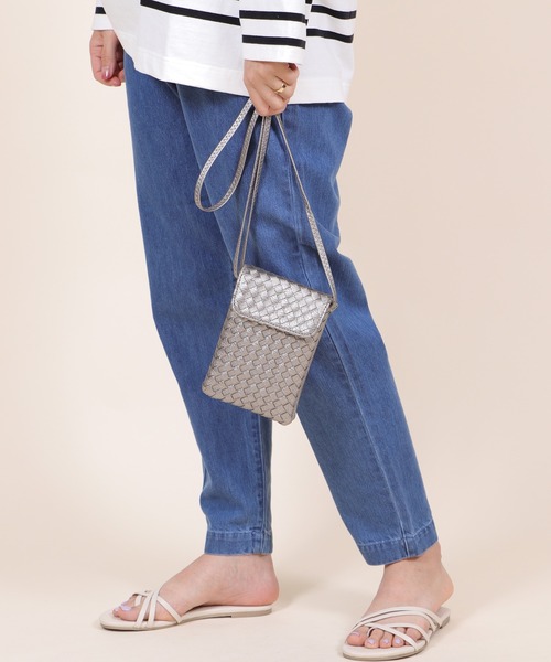 BASE（ベース）の「レディースミニショルダーバッグ スマホショルダー（ショルダーバッグ・レディース・ガンメタ/ブラック/ピンク/ブルー/シルバー/イエロー/アイボリー・FREE）」の7枚目の写真