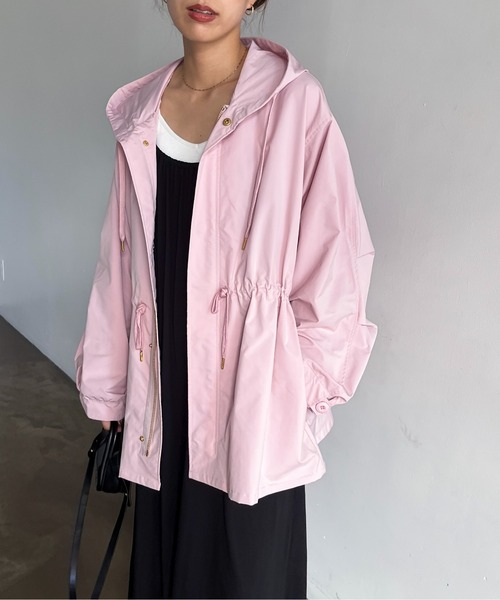 feepur（フェピュール）の「ボリュームマウンテンパーカー（マウンテンパーカー・レディース・ブラック/オフホワイト/カーキ/ピンク・MEDIUM）」の4枚目の写真