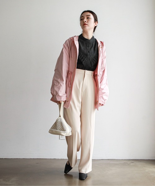 feepur（フェピュール）の「ボリュームマウンテンパーカー（マウンテンパーカー・レディース・ブラック/オフホワイト/カーキ/ピンク・MEDIUM）」の5枚目の写真