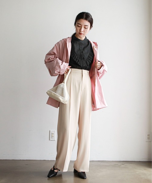 feepur（フェピュール）の「ボリュームマウンテンパーカー（マウンテンパーカー・レディース・ブラック/オフホワイト/カーキ/ピンク・MEDIUM）」の7枚目の写真