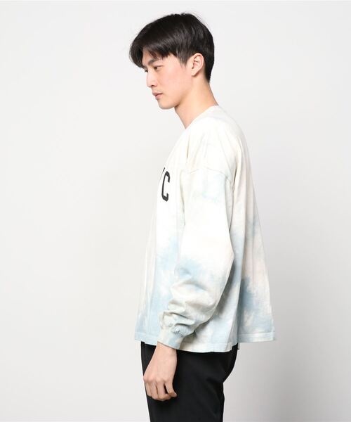 MAGIC NUMBER（マジック ナンバー）の「【MAGIC NUMBER】 ARCH LOGO TIE DYE L/S TEE(LOOSE FIT)（Tシャツ/カットソー・メンズ・ブルーグレー・LARGE/X-LARGE/MEDIUM）」の2枚目の写真