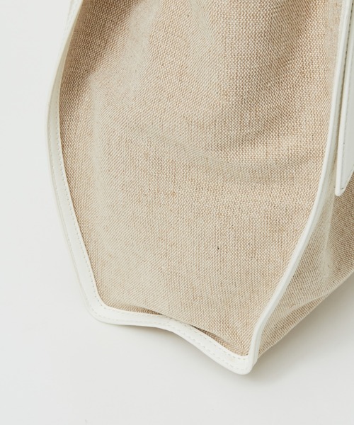 LOWELL things(ロウェル シングス)の「Twins/キャンバス調ワンショルダートートBAG(トートバッグ・レディース・ブラック/アイボリー/ライトブルー・フリー)」の17枚目の写真