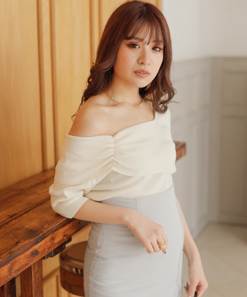 LIPSERVICE(リップサービス)の「アシメギャザーニットトップス(Tシャツ/カットソー・レディース・ホワイト/ベージュ/ピンク/ブラック・FREE)」の8枚目の写真