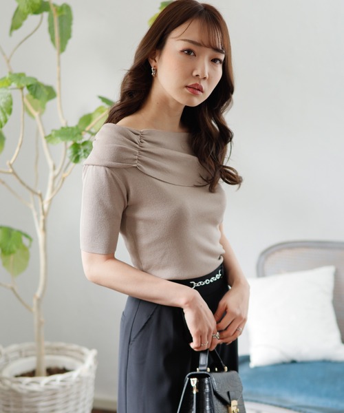 LIPSERVICE(リップサービス)の「アシメギャザーニットトップス(Tシャツ/カットソー・レディース・ホワイト/ベージュ/ピンク/ブラック・FREE)」の11枚目の写真