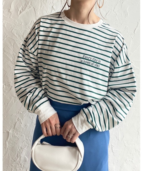 She's Closet(シーズクローゼット)の「ビッグシルエットクルーネックワンポイント刺繍ボーダー長袖プルオーバーロングTシャツ(Tシャツ/カットソー・レディース・ブラック/オレンジ/ブルー/レッド/グリーン・FREE)」の14枚目の写真