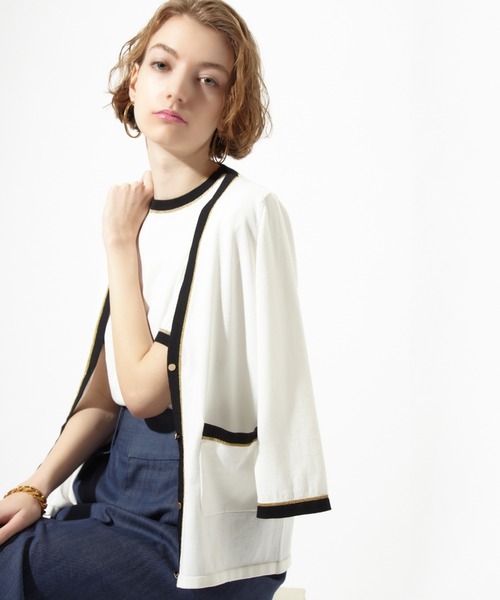 Tiara（ティアラ）の「ゴールドラインＶネックカーディガン（カーディガン/ボレロ・レディース・ホワイト/ブラック・FREE）」の2枚目の写真