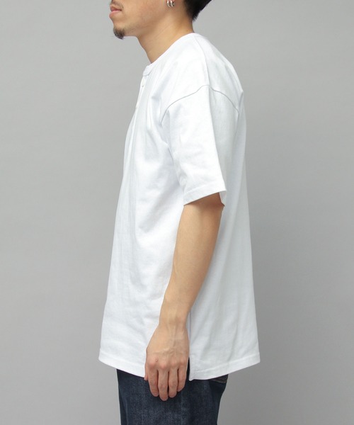 Goodwear(グッドウェア)の「7.6オンス USAコットン ヘンリーネック 半袖 Tシャツ レギュラーシルエット(Tシャツ/カットソー・メンズ・ホワイト/ブルー/グレー/ブラック系その他/ネイビー/ベージュ/ブラウン系その他/ブラック/スミクロ・M/L/XL)」の17枚目の写真