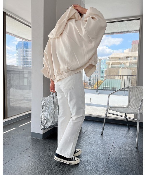 LiSeek（リシーク）の「【LiSeeK】フード付ボリュームスリーブブルゾン（ブルゾン・レディース・ベージュ/アイボリー/カーキ・FREE）」の11枚目の写真