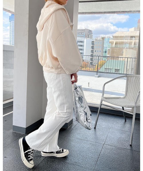 LiSeek（リシーク）の「【LiSeeK】フード付ボリュームスリーブブルゾン（ブルゾン・レディース・ベージュ/アイボリー/カーキ・FREE）」の12枚目の写真