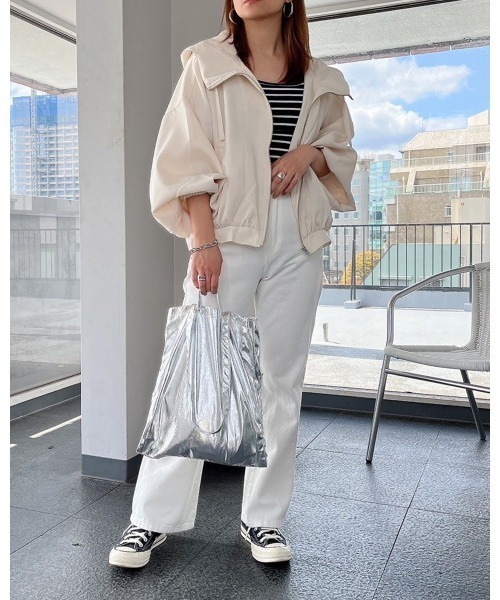 LiSeek（リシーク）の「【LiSeeK】フード付ボリュームスリーブブルゾン（ブルゾン・レディース・ベージュ/アイボリー/カーキ・FREE）」の15枚目の写真