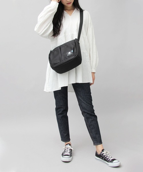 撥水ナイロン 軽量 ダブルポケット ミニショルダーバッグ（ショルダー