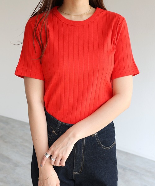 andme(アンドミー)の「コットンフライスワイドリブクルーネックTシャツ(Tシャツ/カットソー・レディース・チャコールグレー/ブラック/ブラウン/オフホワイト/レッド/グリーン/オレンジ・M/L)」の7枚目の写真
