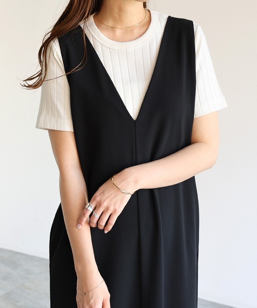 andme(アンドミー)の「コットンフライスワイドリブクルーネックTシャツ(Tシャツ/カットソー・レディース・チャコールグレー/ブラック/ブラウン/オフホワイト/レッド/グリーン/オレンジ・M/L)」の2枚目の写真